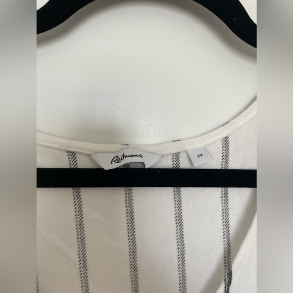 Black and white pinstripe top - Picture 3 of 4